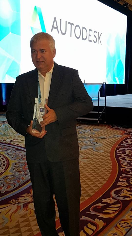 אדר'ניר חן בטקס קבלת פרס המצוינות Autodesk AEC Excellence Awards 2017